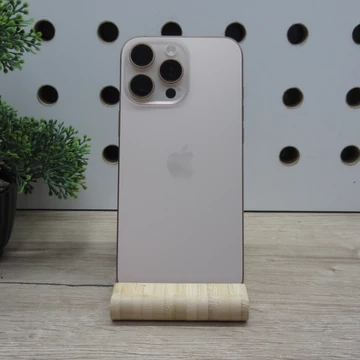 Apple iPhone 16 Pro Max 256 GB Desert Titanium karcmentes, 99% akkumulátor (218 ciklus)