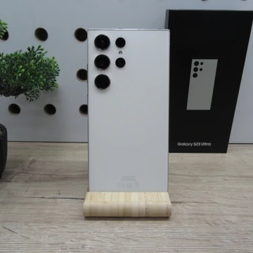 Samsung Galaxy S23 Ultra 256GB Cream – Karcmentes állapot – 8GB RAM – 6 hónap garancia