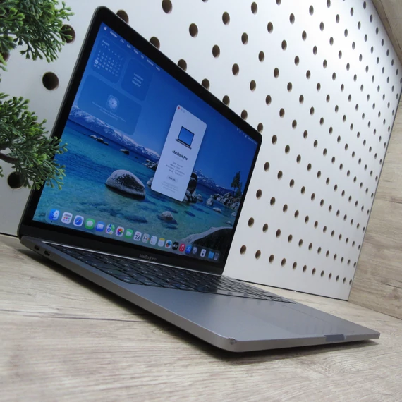 Terméknév Apple MacBook Pro 13 M1 (2020) 16GB/500GB megkímélt állapot 89% 144 ciklus