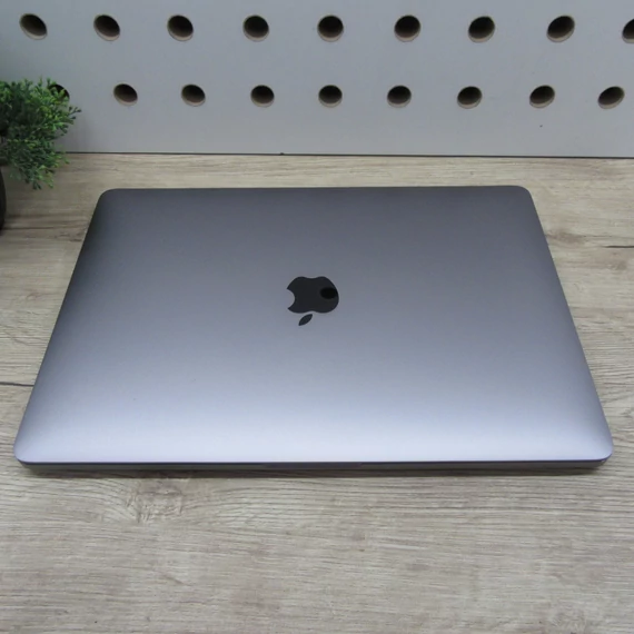 Terméknév Apple MacBook Pro 13 M1 (2020) 16GB/500GB megkímélt állapot 89% 144 ciklus