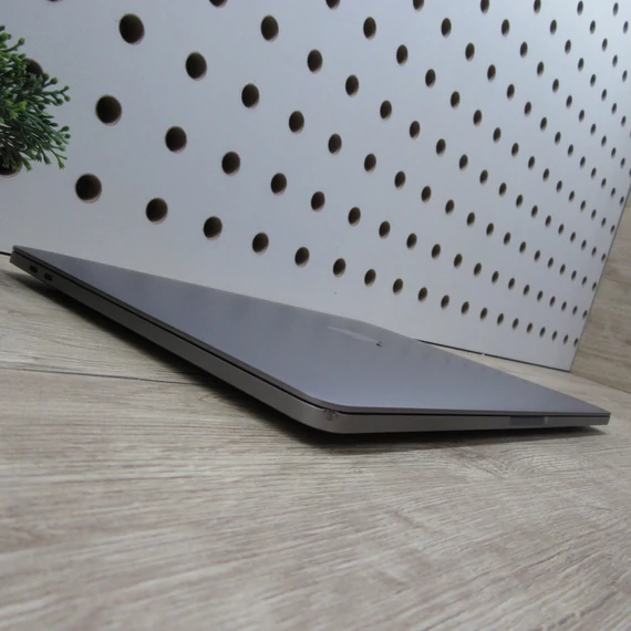 Terméknév Apple MacBook Pro 13 M1 (2020) 16GB/500GB megkímélt állapot 89% 144 ciklus