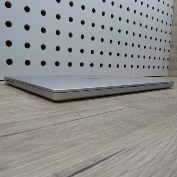 Apple MacBook Pro 16 M1 Pro (2021) 16GB/512GB karcmentes 87% akku 191 ciklus