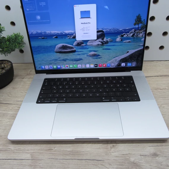 Apple MacBook Pro 16 M1 Pro (2021) 16GB/512GB szép állapot 83% akku 217 ciklus
