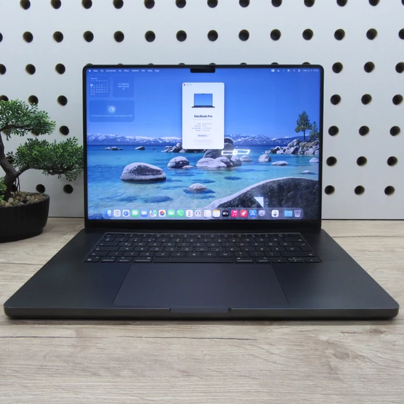 Apple MacBook Pro 16 M3 Pro (2023) 18GB/500GB megkímélt 93% akku 224 ciklus