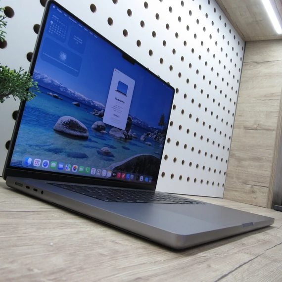 Apple MacBook Pro 16 M1 Pro (2021) 16GB/512GB szép állapot 89% akku 174 ciklus