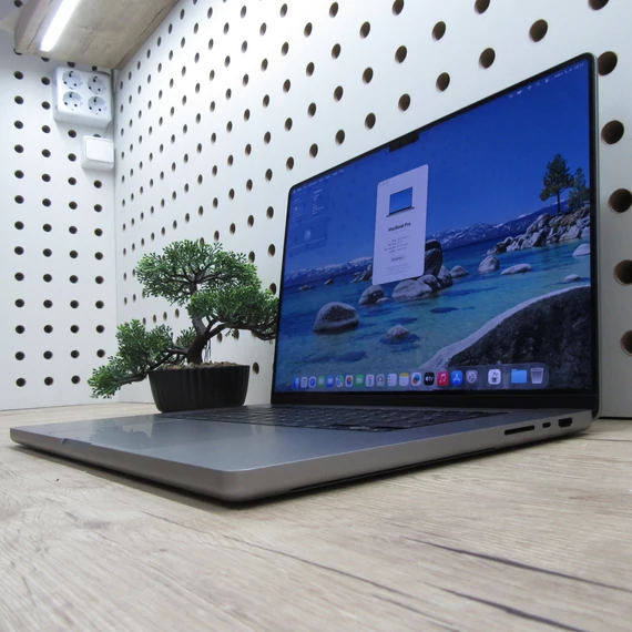 Apple MacBook Pro 16 M1 Pro (2021) 16GB/512GB karcmentes 86% akku 227 ciklus