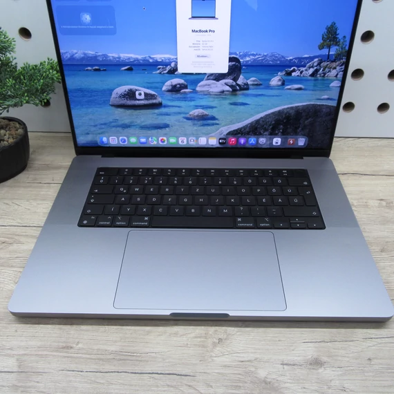 Apple MacBook Pro 16 M1 Pro (2021) 32GB/512GB karcmentes 91% akku 188 ciklus