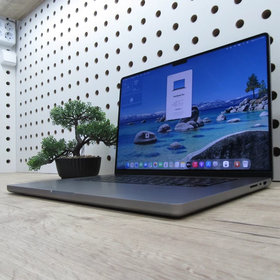 Apple MacBook Pro 16 M1 Pro (2021) 32GB/512GB karcmentes 91% akku 188 ciklus