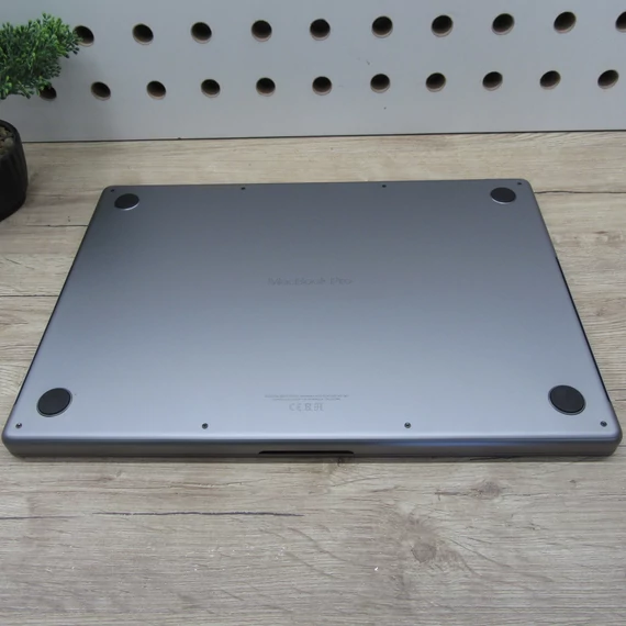 Apple MacBook Pro 16 M1 Pro (2021) 32GB/512GB karcmentes 91% akku 188 ciklus