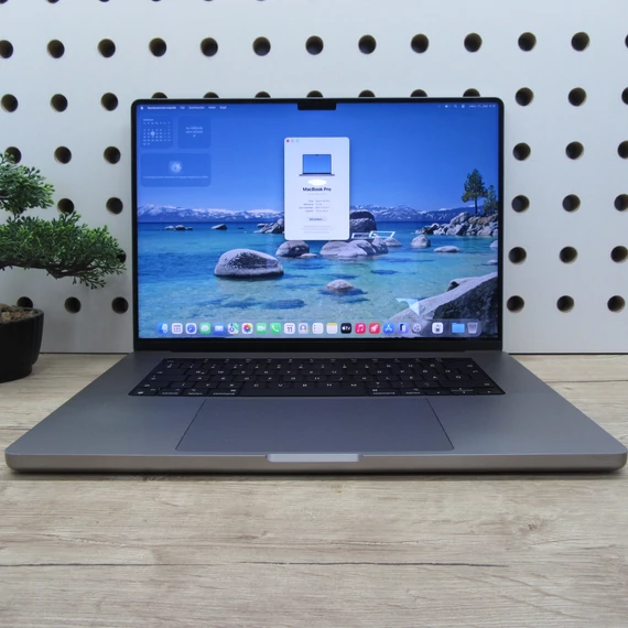 Apple MacBook Pro 16 M1 Pro (2021) 16GB/512GB karcmentes 81% akku 450 ciklus