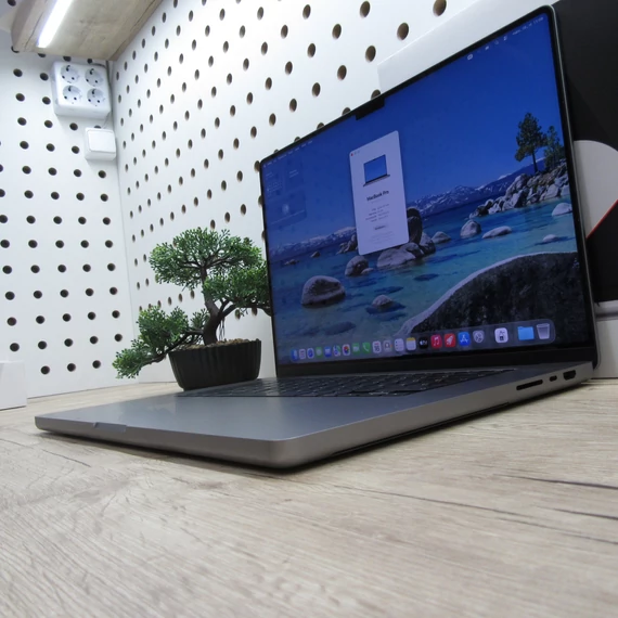 Apple MacBook Pro 16 M1 Max (2021) 32GB/500GB új, kibontott 100% akku 2 ciklus