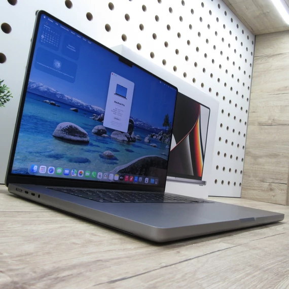 Apple MacBook Pro 16 M1 Max (2021) 32GB/500GB új, kibontott 100% akku 2 ciklus