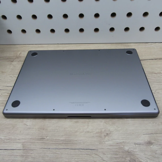 Apple MacBook Pro 16 M1 Max (2021) 32GB/500GB megkímélt 90% akku 295 ciklus