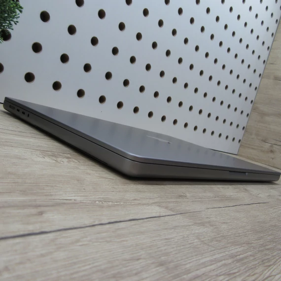 Apple MacBook Pro 16 M1 Max (2021) 32GB/1TB karcmentes 95% akku 155 ciklus