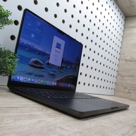 Apple MacBook Pro 14 M3 Pro (2023) 18GB/500GB SSD karcmentes 96% akku 211 ciklus