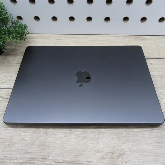 Apple MacBook Pro 14 M3 Pro (2023) 18GB/500GB SSD karcmentes 96% akku 211 ciklus