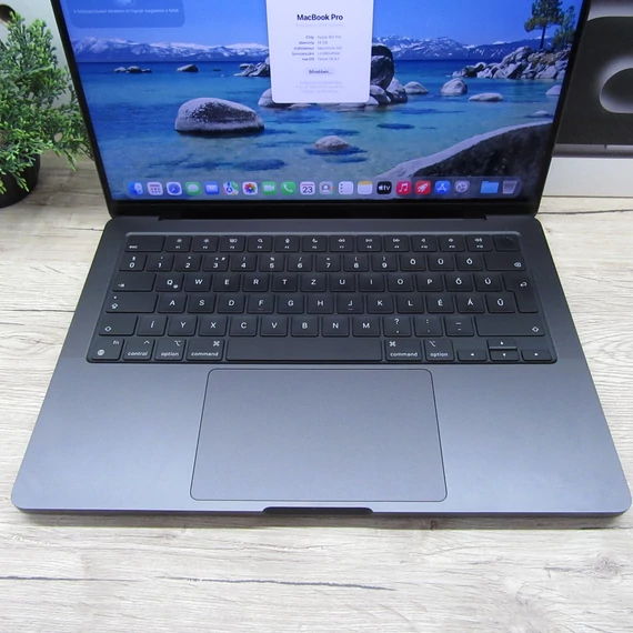 Apple MacBook Pro 14 M3 Pro (2023) 18GB/500GB SSD karcmentes 100% akku 23 ciklus
