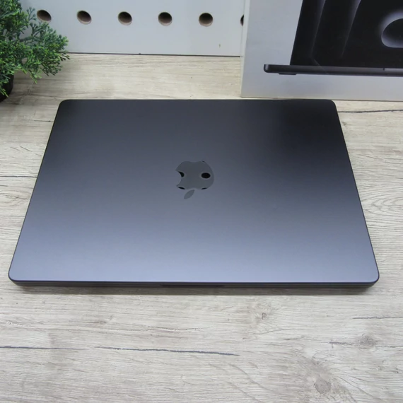Apple MacBook Pro 14 M3 Pro (2023) 18GB/500GB SSD karcmentes 100% akku 23 ciklus