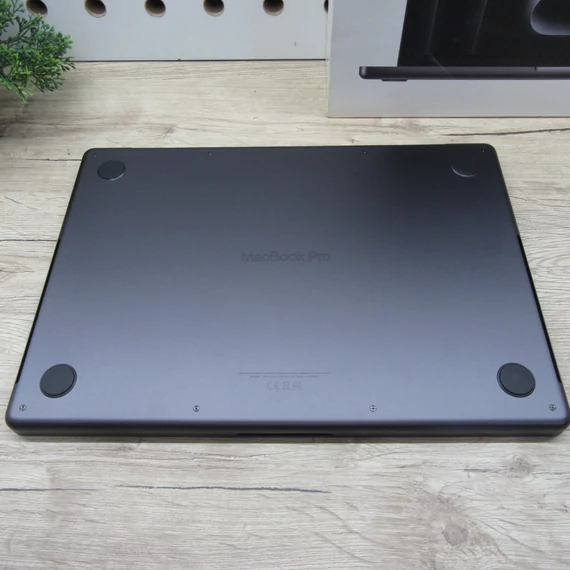 Apple MacBook Pro 14 M3 Pro (2023) 18GB/500GB SSD karcmentes 100% akku 23 ciklus