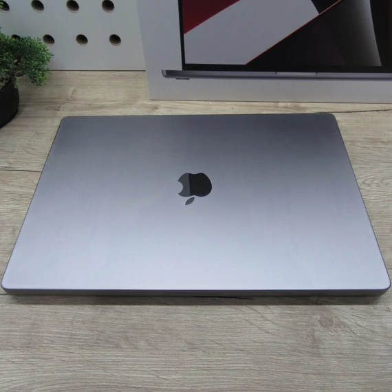 Apple MacBook Pro 16 M1 Max (2021) 32GB/1TB SSD szép állapotú 79% akku 595 ciklus