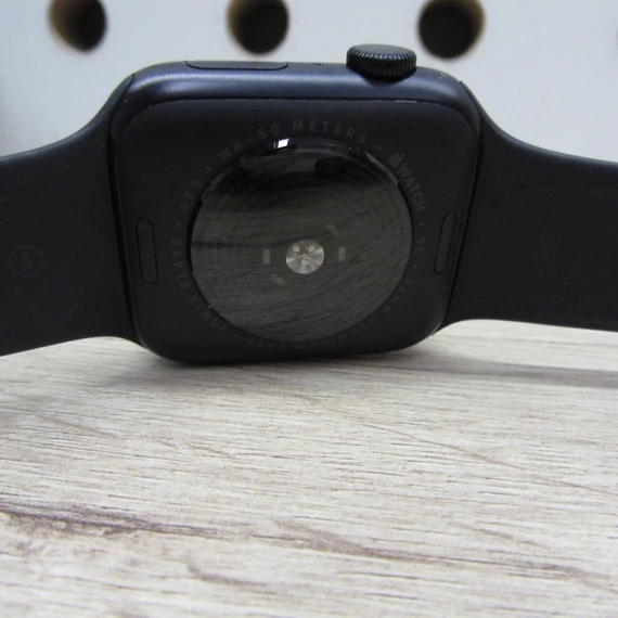 Apple Watch SE 2 44mm Midnight 100% akkumulátor – 6 hónap garanciával