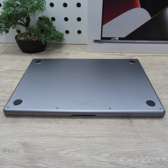 Apple MacBook Pro 16 M1 Max (2021) 32GB/512GB SSD karcmentes állapotú 97% akku 49 ciklus