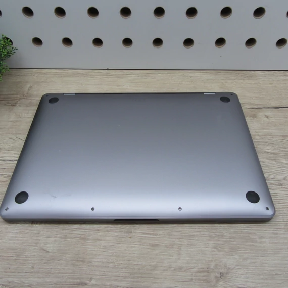 Apple MacBook Pro 13 M1 (2020) 16GB/500GB megkímélt 90% akku 287 ciklus