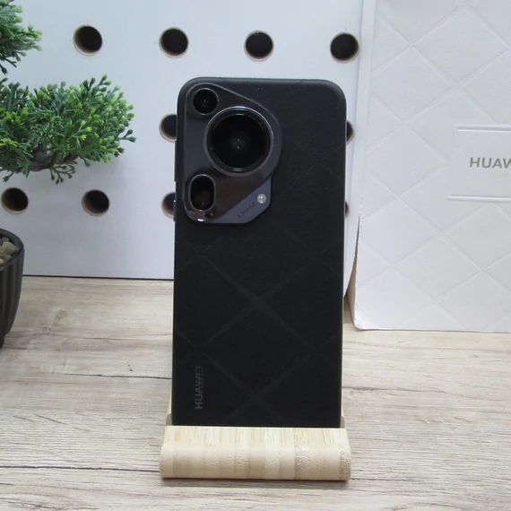 Huawei Pura 70 Ultra 512GB Black – Karcmentes állapot – 16GB RAM – 6 hónap garancia