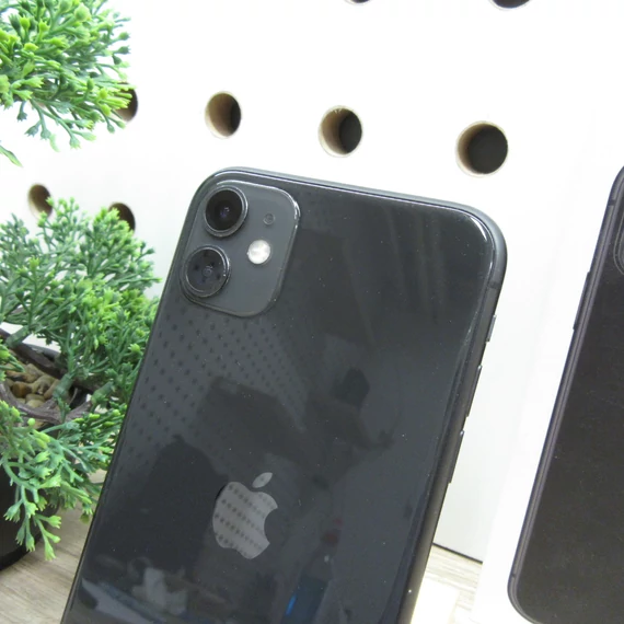 Apple iPhone 11 64GB Black Szép állapot 100% akkumulátor