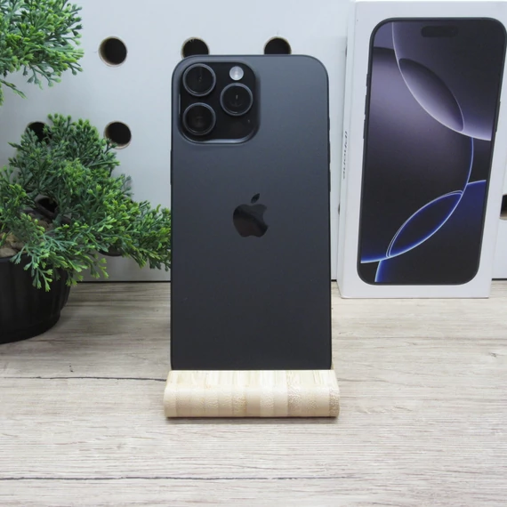 Apple iPhone 16 Pro Max 256GB Black Titanium Szép állapot 96% akkumulátor (312 ciklus)