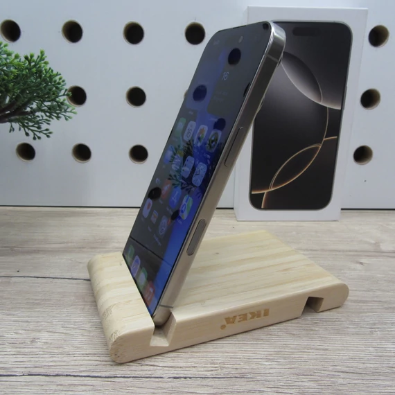 Apple iPhone 16 Pro 128GB Natural Titanium – használt, karcmentes – 90% akku – 6 hónap garancia