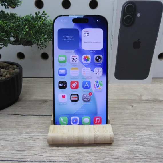 Apple iPhone 17 512GB Black – Karcmentes állapot – 100% akku (12 ciklus)