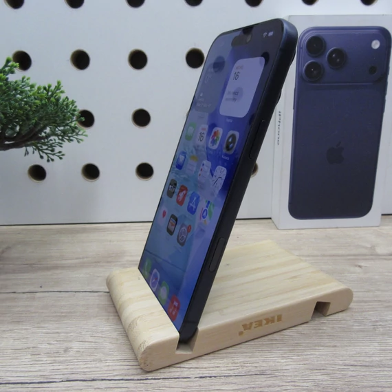 Apple iPhone 17 Pro Max 256GB Deep Blue – használt, karcmentes – 100% akku (52 ciklus) – Apple garancia 2026.11.17-ig