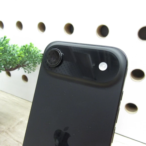 Apple iPhone Air Black 256GB használt karcmentes – 100% akku (20 ciklus) – garancia 2026.12.20.-ig