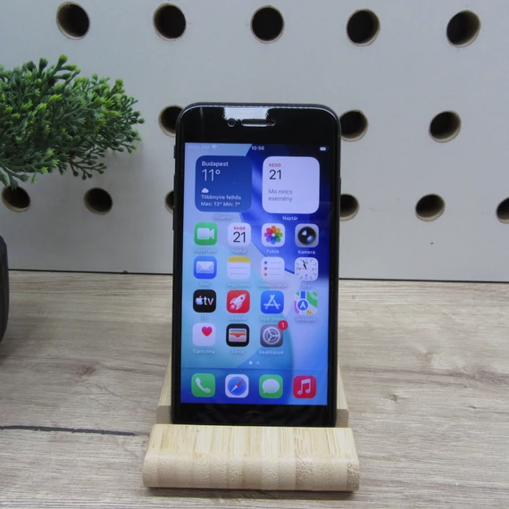 Apple iPhone SE 64GB Black – Használt, megkímélt állapot – 88% akkumulátor