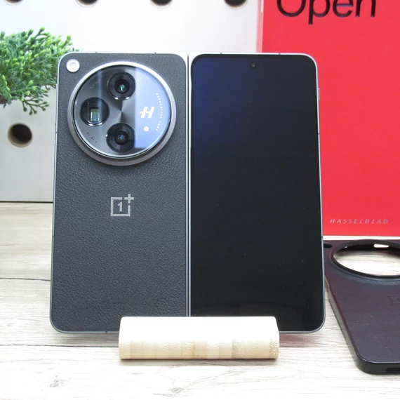 OnePlus Open 512GB Voyager Black – Karcmentes állapot – 16GB RAM – 6 hónap garancia