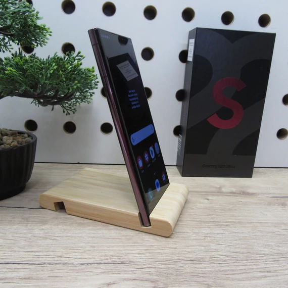 Samsung Galaxy S22 Ultra 128GB Burgundy – Karcmentes állapot – 8GB RAM – 6 hónap garancia