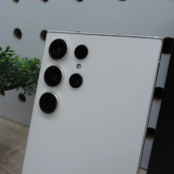 Samsung Galaxy S23 Ultra 256GB Cream – Karcmentes állapot – 8GB RAM – 6 hónap garancia