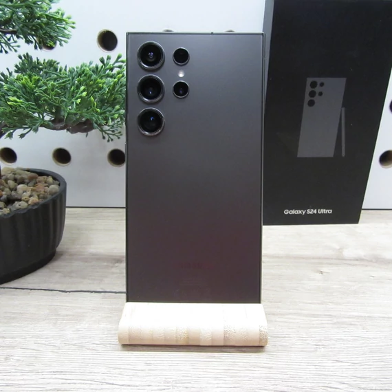 Samsung Galaxy S24 Ultra 256GB Titanium Black – Megkímélt állapot – 12GB RAM – 6 hónap garancia