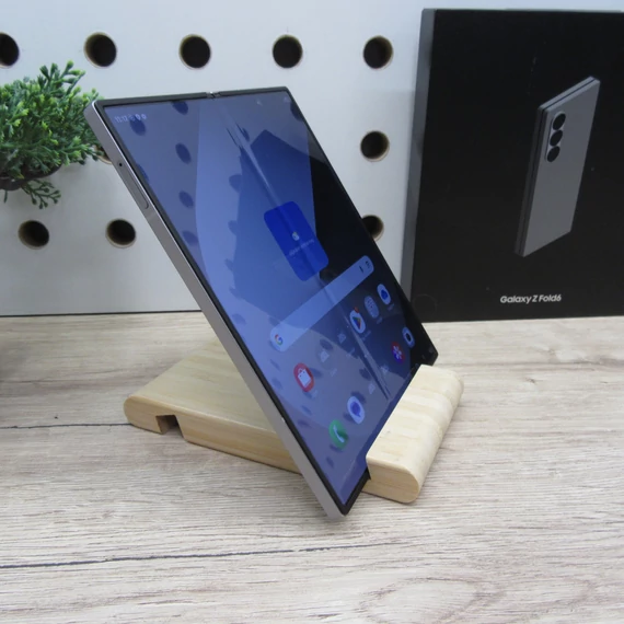 Samsung Galaxy Z Fold6 12/256GB Silver Shadow – használt, karcmentes – 6 hónap garancia