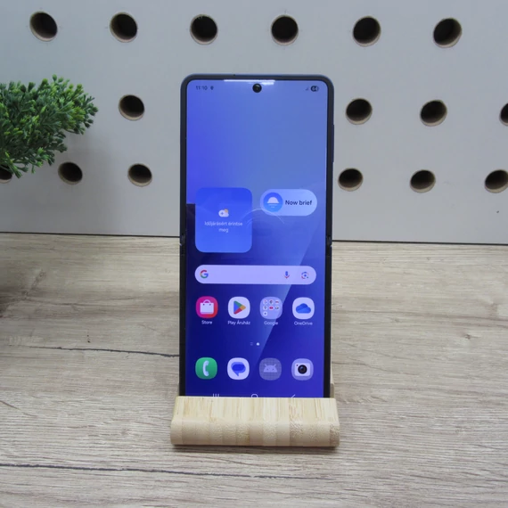 Samsung Galaxy Z Flip 7 256 GB Kék – Használt állapot – 12 GB RAM – 6 hónap garancia
