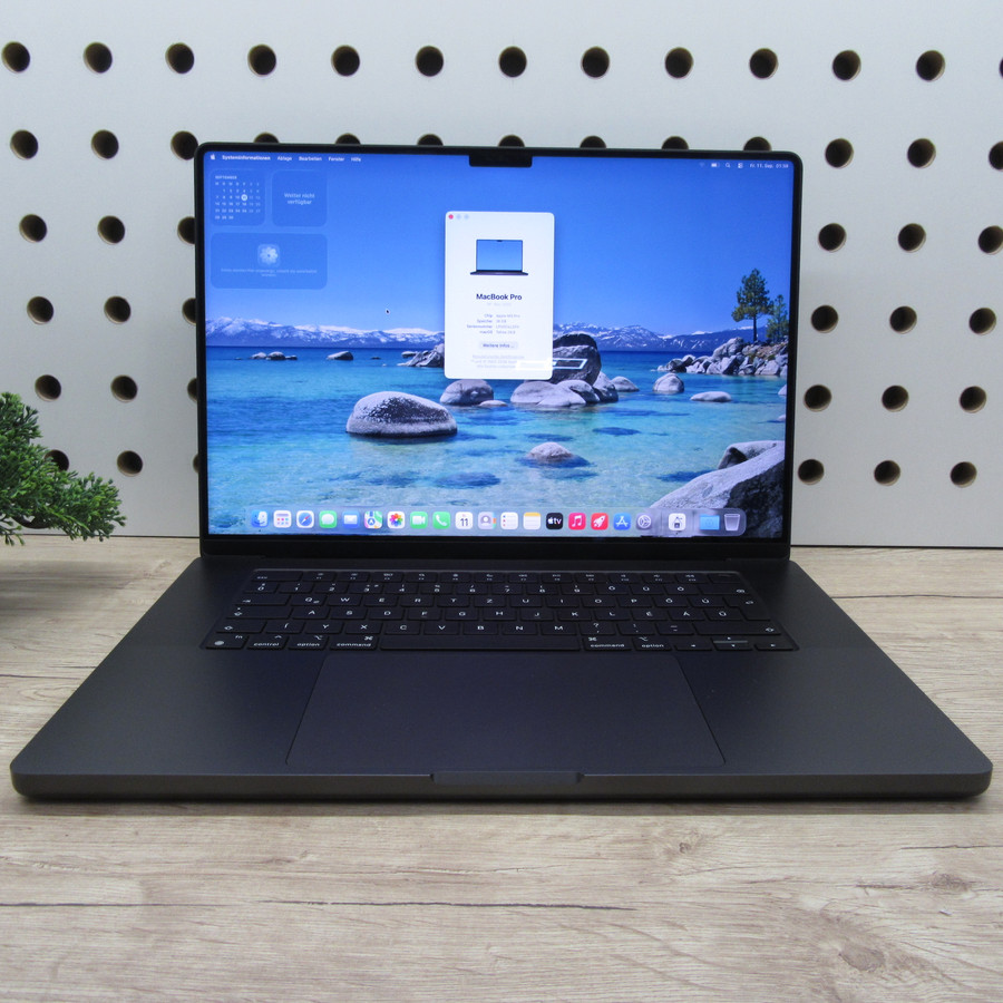 Apple MacBook Pro 16" M3 Pro (2023) 18GB / 500GB Karcmentes állapot 99% 92 ciklus Használt, felújított (A+)