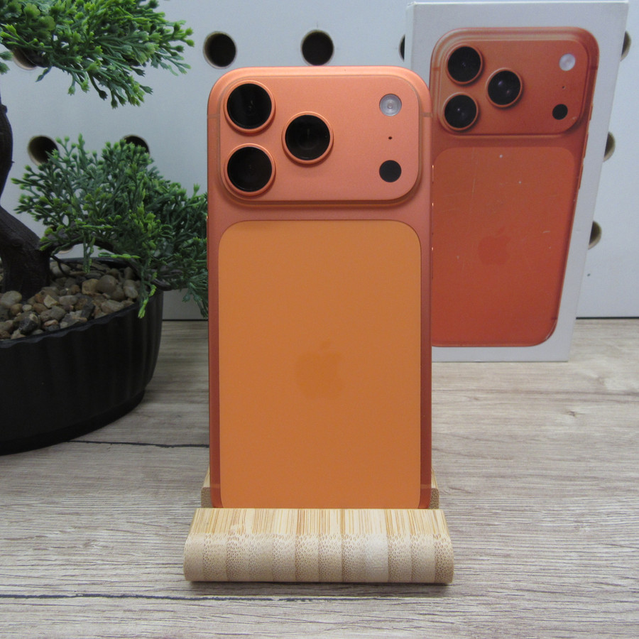 Apple iPhone 17 Pro 256GB Cosmic Orange – karcmentes állapot – 100% akku – Kártyafüggetlen