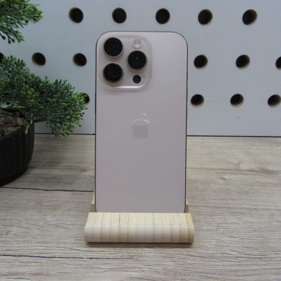 Apple iPhone 16 Pro 128GB Desert Titanium Újszerű, használt - 91% Akkumulátor (494 ciklus) (A+)