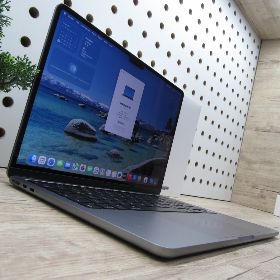 MacBook Air 13,6 2022 M2 8GB 256GB, szép – 6 hó garancia